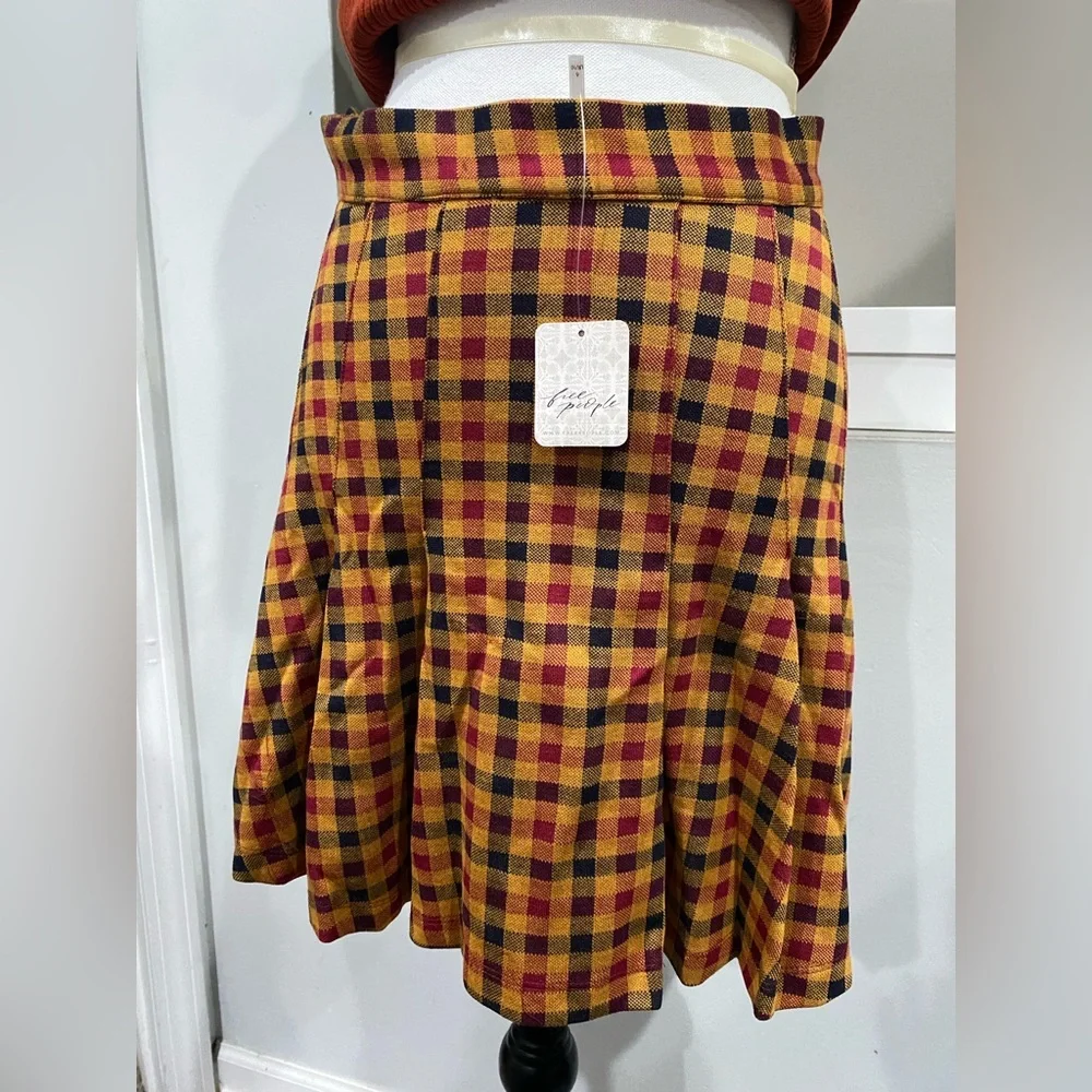 Free people High Waisted Pleated Skirt size 6